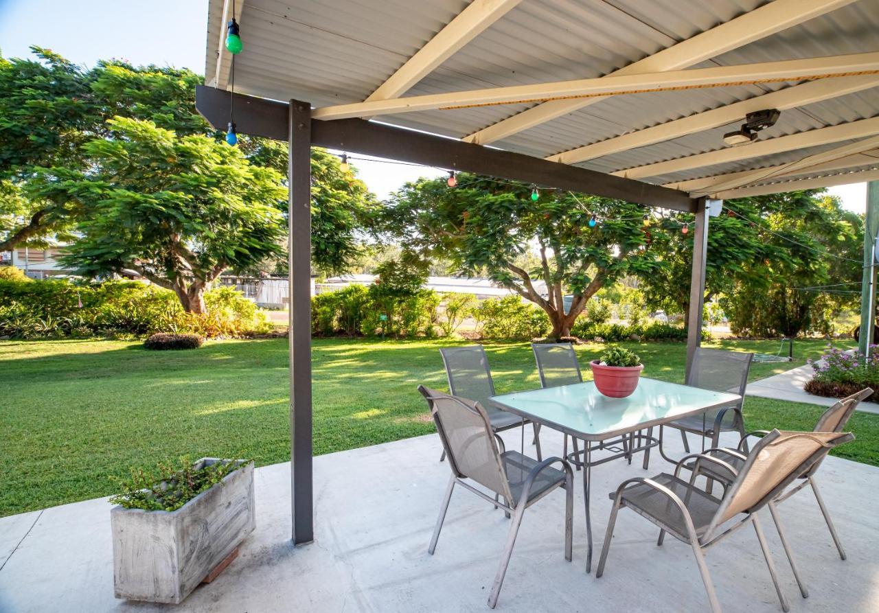 Mount Larcom Mt Larcom Tourist Park酒店 外观 照片