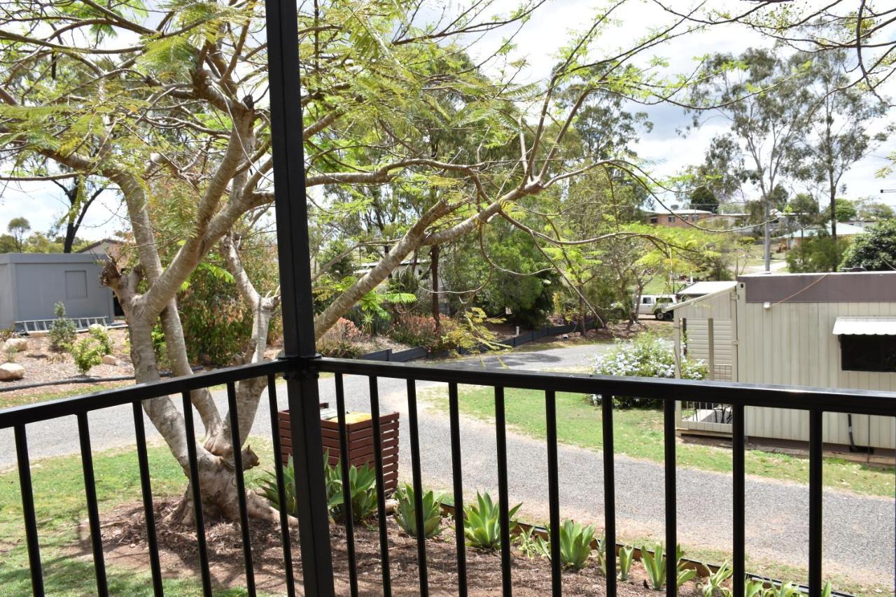 Mount Larcom Mt Larcom Tourist Park酒店 外观 照片