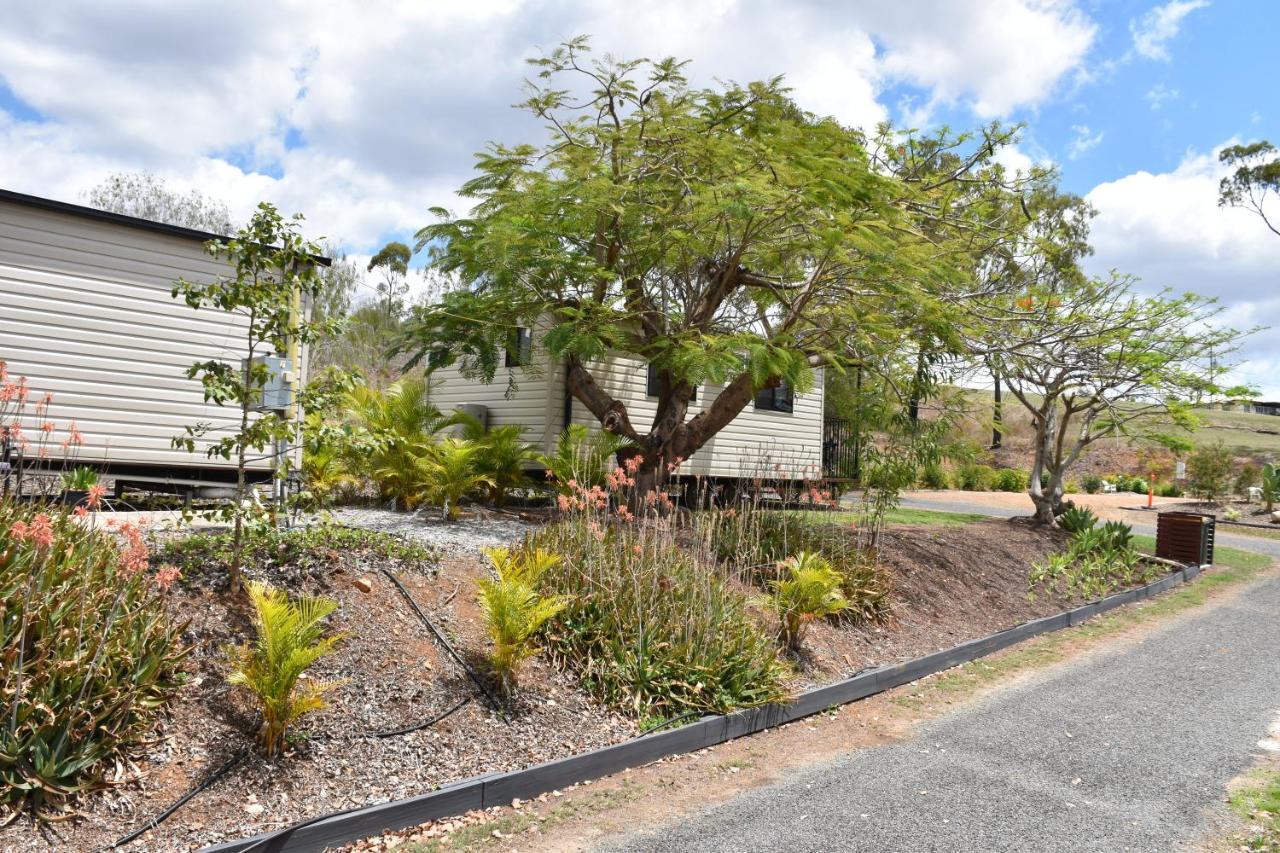 Mount Larcom Mt Larcom Tourist Park酒店 外观 照片